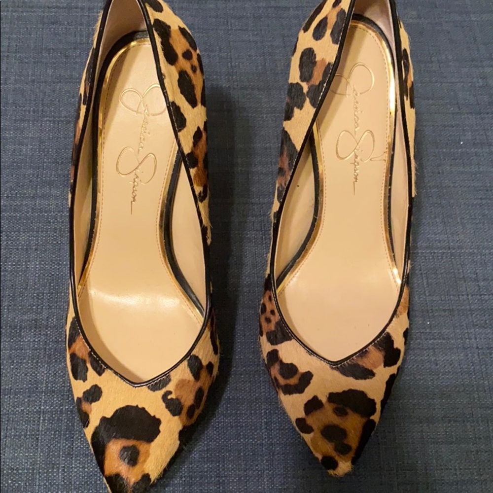 Animal print Jessica Simpson pumps